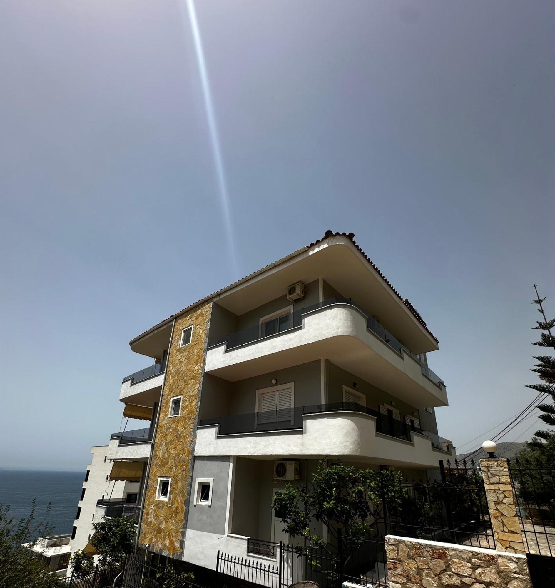 Ylli'S Apartments Sarandë Buitenkant foto