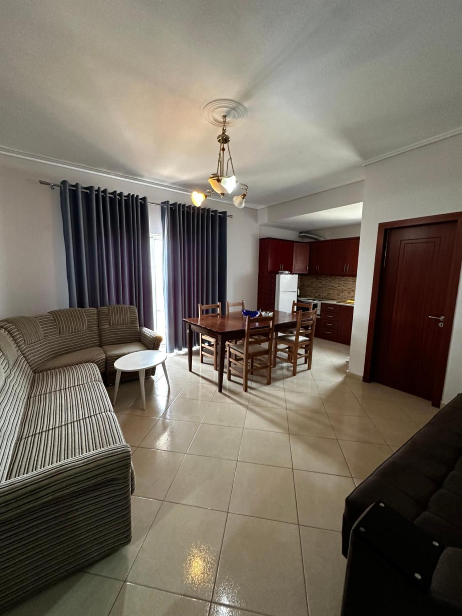 Ylli'S Apartments Sarandë Buitenkant foto