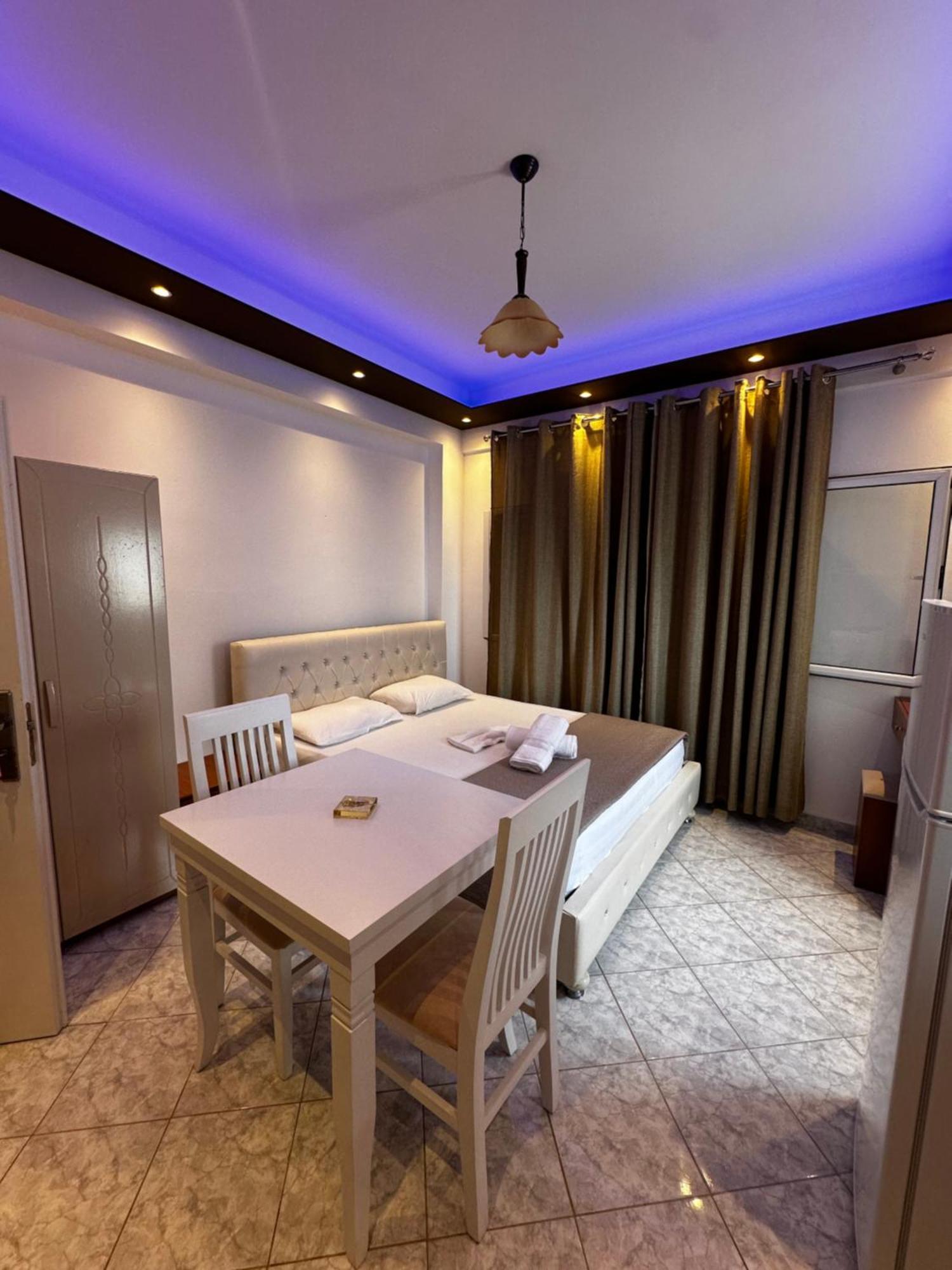 Ylli'S Apartments Sarandë Buitenkant foto